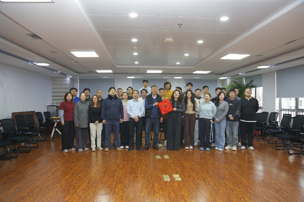 凝团队之心，聚奋进之力    国机联创举办党团共建活动